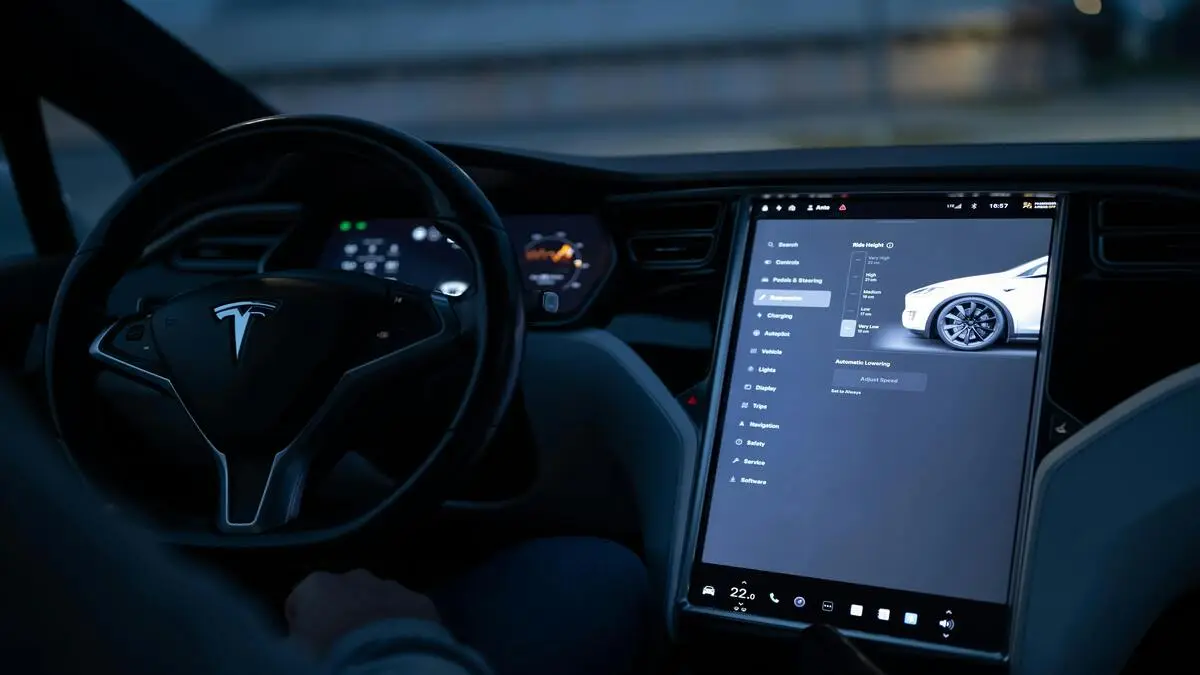 Electric Cars: Software Updates Replacing Mechanics 1 Electric Cars: Software Updates Replacing Mechanics