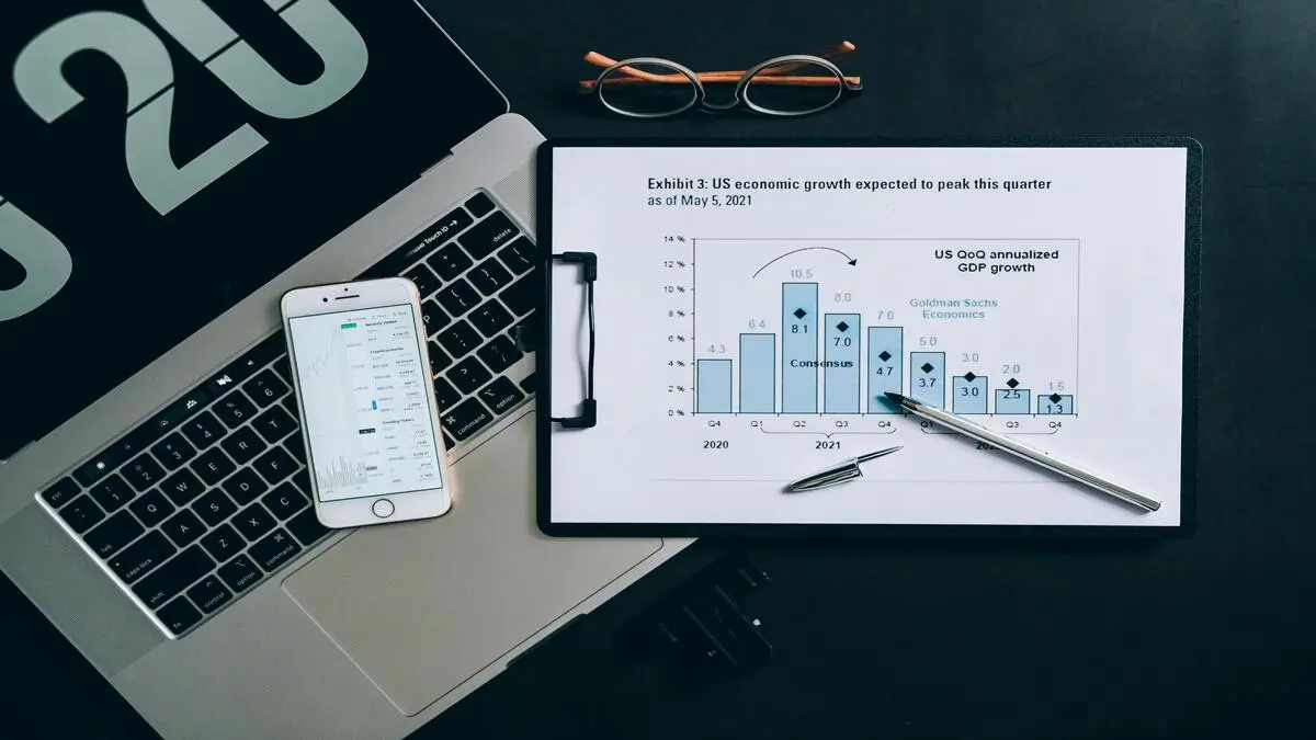 Top Free AI Tools vs Paid Tools